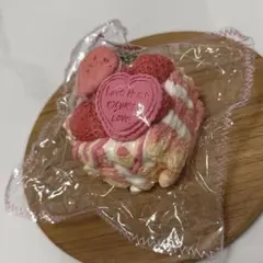 kikisquishy イチゴケーキ