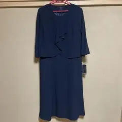 【新品】フォーマルワンピース　Ｍサイズ　膝下