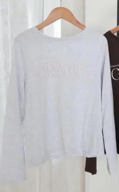 しまむら　mir..×ao グラフィックロゴTシャツ