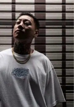 GAKKIN × BUDSPOOL 花罰 CLASSIC LOGO Tシャツ 黒のサムネイル