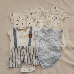 新生児　ロンパース4点セット