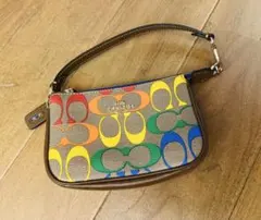 再値下げ中！新品COACHコーチ　ミニバッグレインボーシグネチャー
