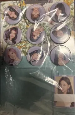 TWICE（#TWICE3）トレカ&缶バッチセット