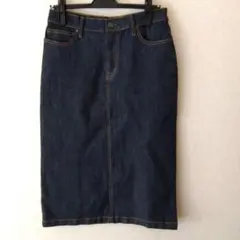 無印ダークデニム タイトスカート後ろスリット