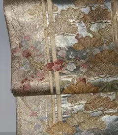 豪華絢爛　金色 松竹梅の花柄 上品綺麗な袋帯　美品　中古品