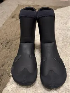 サーフィンブーツ　5ミリ ２４センチ