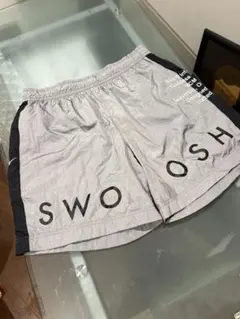 最終価格Nike SWOOSHロゴ ショートパンツ グレー/ブラック XLサイズ