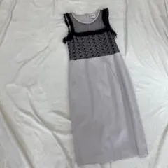 【美品】ワンピース ノースリーブ Sサイズ ベージュ　結婚式　二次会