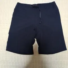 極々美品✨INHERIT ウェビングベルト付き ショートパンツ ブラックのサムネイル