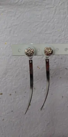 ハンドメイド ピアス 　No.116　ステンレス製ポストピアス(シルバー)