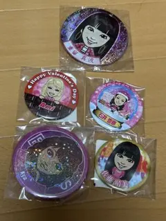 E girls 缶バッジ