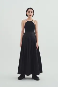 黒 合成皮革 プリーツロングスカート