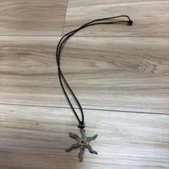 星形金属ペンダント ネックレス