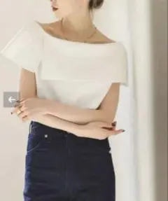 限定値下✨新品✨ノーブル　前後2wayフリルブラウス　ケープ風　アイボリー 限定値下✨新品✨ノーブル 前後2wayフリルブラウス ケープ風