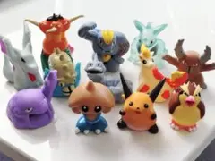 ポケモンキッズ　他　指人形　フィギュア　レトロ　まとめ売り約140体 ポケモン 指人形 16体 まとめ売り 初代 ポケモンキッズ フィギュア