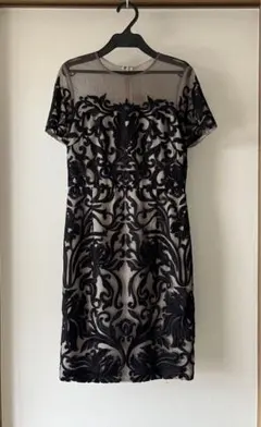 ダイアグラムグレースコンチネンタル　膝丈ワンピース　刺繍