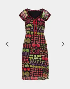BETSEY JOHNSON フルーツ柄ワンピース（ブラック）のサムネイル