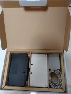 ニンテンドー3DS本体 白 箱付き ポケモンバンク ポケムーバー