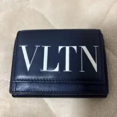 valentino garavani ミニ財布　三つ折りのサムネイル