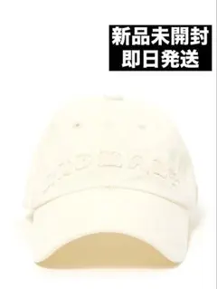 Mary logo cap andmary ivory - メルカリ