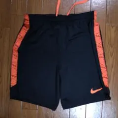 NIKE ハーフパンツ ブラック オレンジ M