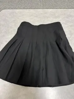 美品 黒のプリーツスカート XL ショートパンツ付き