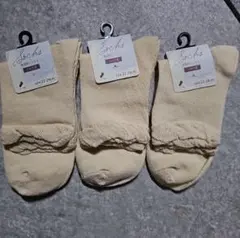 保湿用シルク混ソックス 22-24cm 3足セット