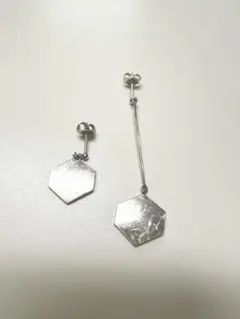 六角形デザイン金属製ピアス