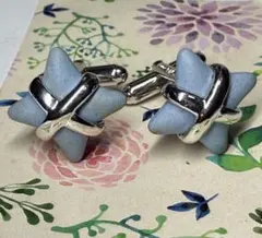 Item thumbnail for item ba3c0e32-dfc1-43cb-8b70-dbbe94d8cd2d