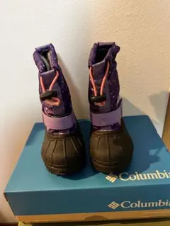 Columbia 子ども用ウィンターブーツ 紫色