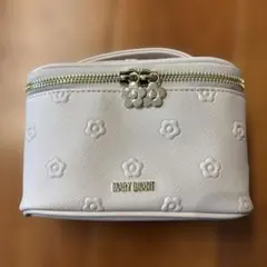 MARY QUANT シンプルエンボスデイジー バニティ ポーチ 化粧ポーチ