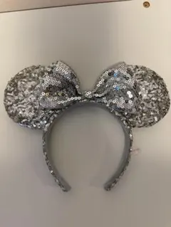 ミニーカチューシャ　シルバー　スパンコール　ディズニー公式グッズ