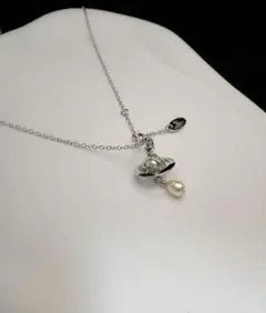 ヴィヴィアン　ミニパールオーブ　ネックレス