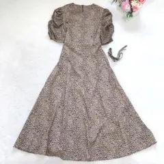 半袖ロング丈ワンピース 総柄 シンプル カジュアル ガーリー ベーシック 可愛いのサムネイル