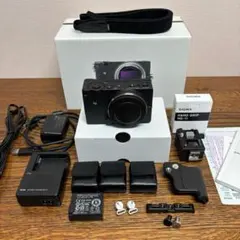 SIGMA fp ボディ本体 + 付属品 + おまけのサムネイル