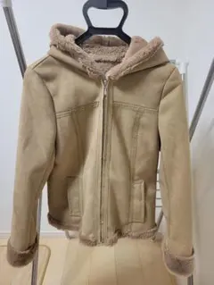 ムートンコート　ショート　フード付き