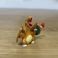 ポケットモンスター　リザードン　ミニチュア　フィギュア　レア　レトロ
