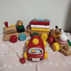 ミキハウス 木製おもちゃセット ＆　コンビ　乗り物おもちゃ