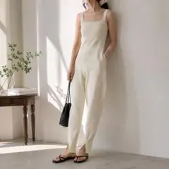 CLANE タグ付き新品 ニットサロペット オールインワン アイボリー 0モードのサムネイル