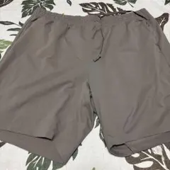 ハーフパンツ　UNIQLO メンズ　３ X L 美品　ベージュ