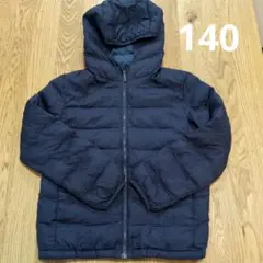 KIDS ユニクロ　UNIQLO　ライトウォームパデットパーカ　140