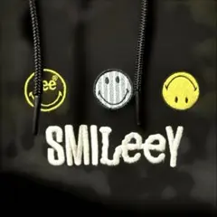 【美品】お値下げSMILEey Lee SMILEYコラボ　 フード付きパーカーのサムネイル