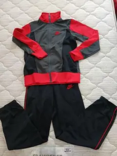 NIKE ジャージ上下 キッズMサイズ