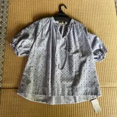 新品❣️Ballsey コットン刺繍ブラウスのサムネイル