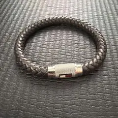 Tommy hilfigerダークブラウン 編み込みレザー ブレスレットのサムネイル