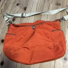 Item thumbnail for item 692c8826-ed8f-404c-a3dd-3c28f3bf9aa2