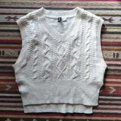 H&M アイボリー ケーブルニットベスト XS