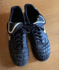 Item thumbnail for item 33b671a7-0a25-44a1-9e9c-0527d023ef1e