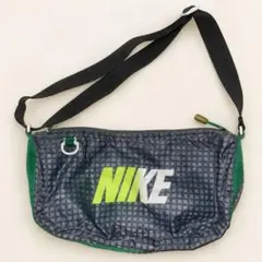NIKE ショルダーバッグ チェック柄