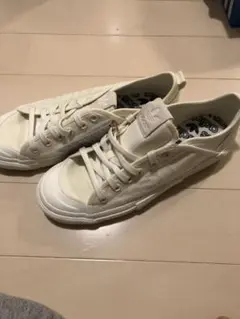 アディダス　Nizza Low ニッツァ